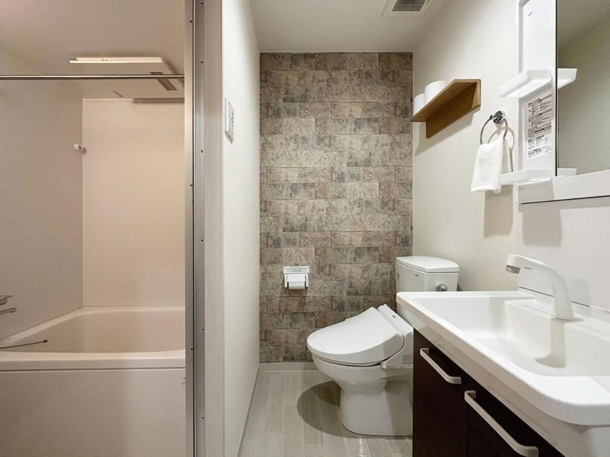 Bhotel Yutori - Beautiful 1Br Apartment 6 Mins Walk To Station Ономити Экстерьер фото